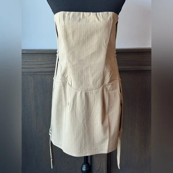 PrettyLittleThing taupe pinstripe Bardot corset bodycon dress NWT 12 - Picture 2 of 7